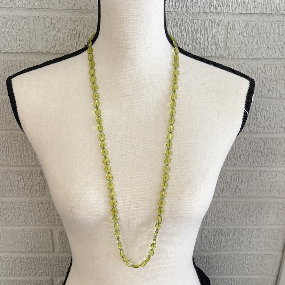 Set of 2 Long Necklaces Green and Purple Oval Glass Beads Strand Over the Head - Picture 4 of 7